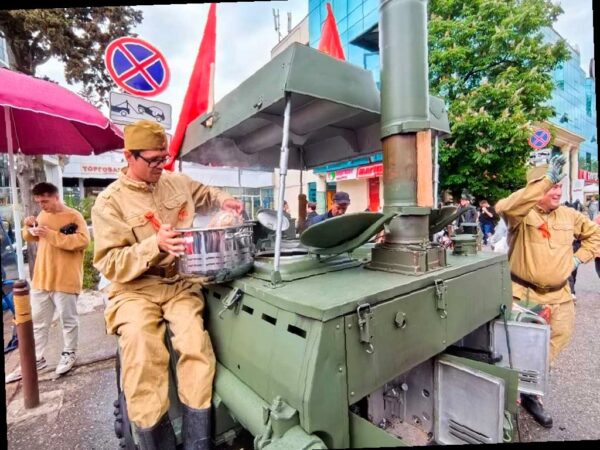 В День Победы в Сочи работают полевые кухни