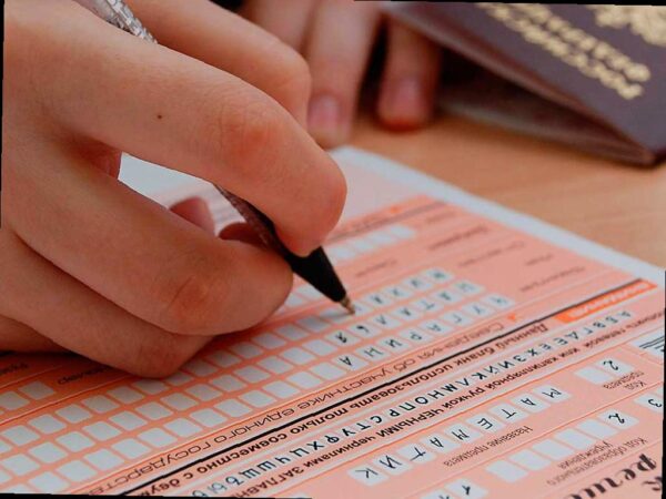 Государственная итоговая аттестация для выпускников началась в Сочи