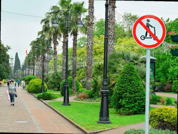В Сочи вводят новые правила для пользователей электросамокатов
