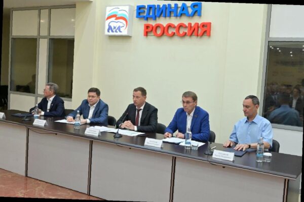 «Виктор Тепляков принял участие в заседании политсовета «Единой России»