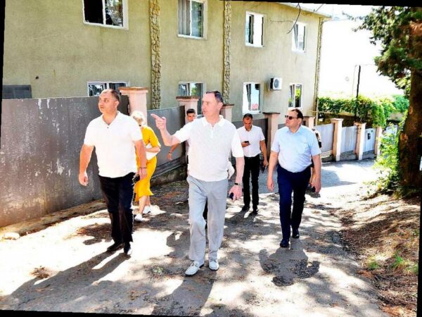 В Сочи начнут обновлять дорогу в Ряжском переулке