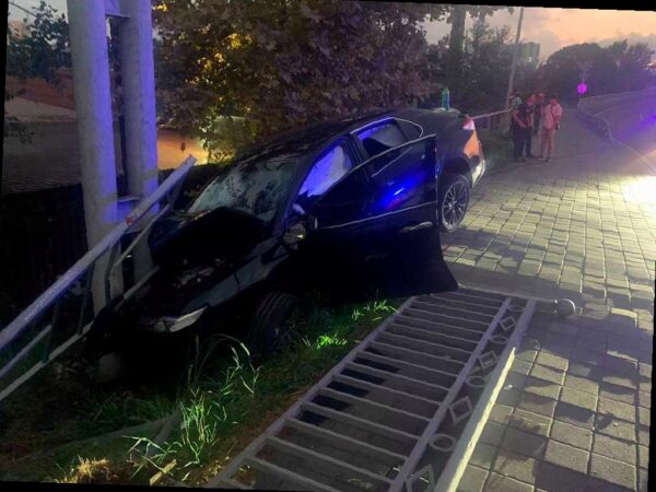 В центре Сочи произошло ДТП: водитель Toyota погиб