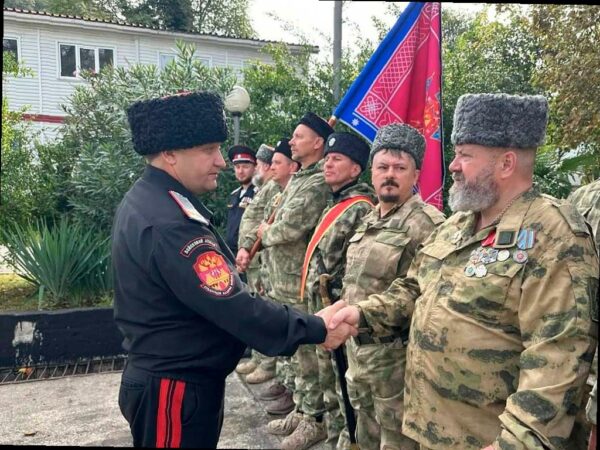 В Сочи проходят военно-полевые сборы Черноморского казачьего полка