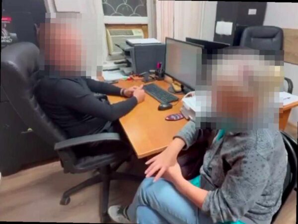 Супруги из Сочи избежали крупного финансового мошенничества благодаря бдительности сотрудников банка. Полиция курорта сообщила о случае, когда семья едва не потеряла все свои сбережения из-за мошенников в интернете.