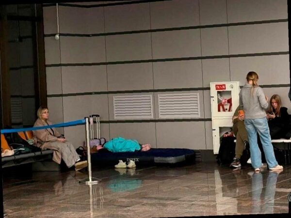 В аэропорту Сочи задержано 20 рейсов