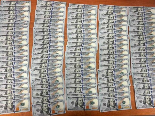 В Сочи остановили незаконный вывоз валюты в Турцию