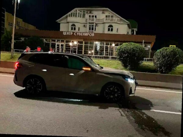 Ночью в Адлере произошло ДТП с пешеходом