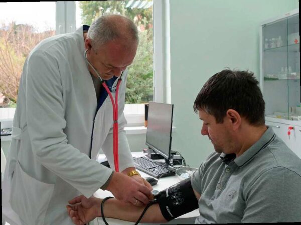 В Сочи уже почти 250 тысяч человек получили прививки от гриппа