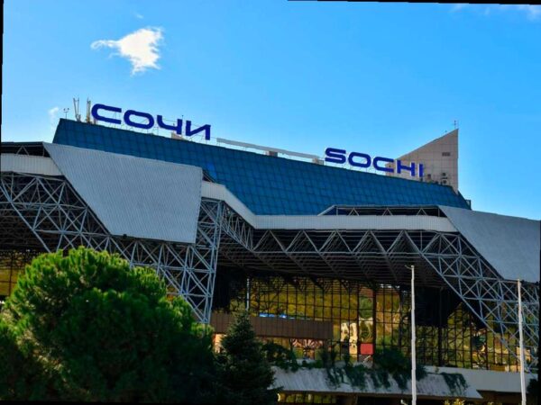 Беспилотные тягачи могут начать тестировать в аэропорту Сочи уже в 2026 году