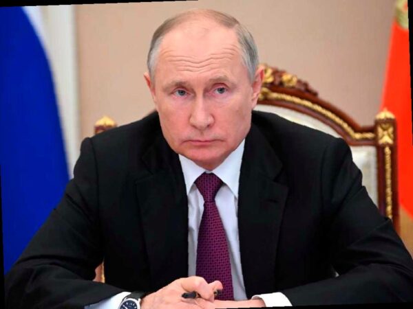 Путин утвердил новые законы: изменения в ЖКХ, пенсии и новые регионы