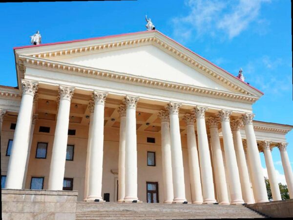 Художественная выставка «Линия вдохновения» откроется в Сочи