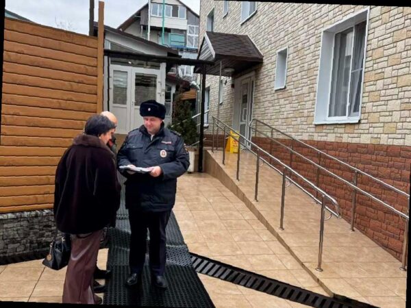 Гостевые дома на Красной Поляне прошли проверку и проверили проживающих