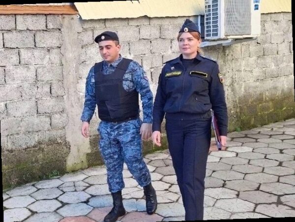 В Сочи незаконную столовую снесли после бездействия владельца