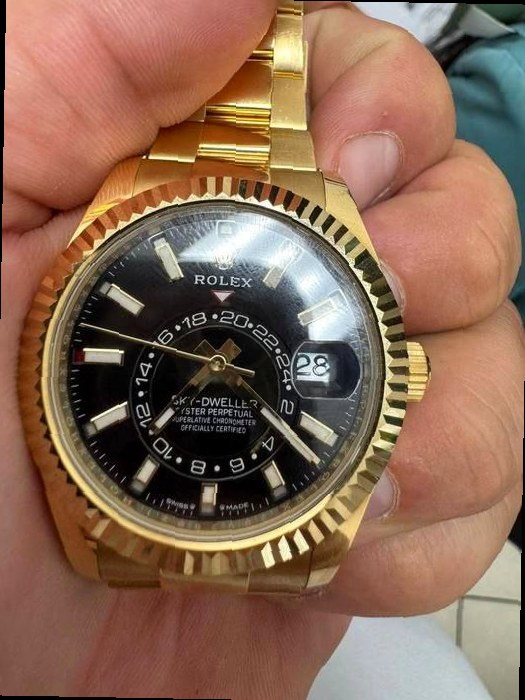 Контрабанду ювелирных изделий пресекли в аэропорту Сочи