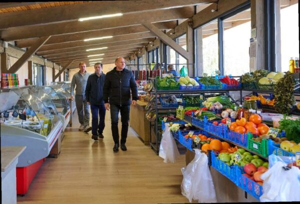 Новая муниципальная ярмарка открылась в Красной Поляне, Сочи