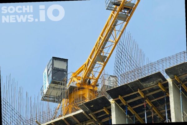 Суд взыскал более 1,1 млрд рублей за срыв строительства школы в Сочи